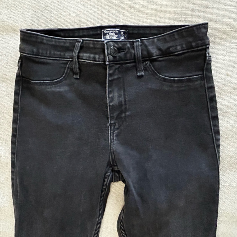 Abercrombie & Fitch black Harper low rise jean legging women size 2 regular
